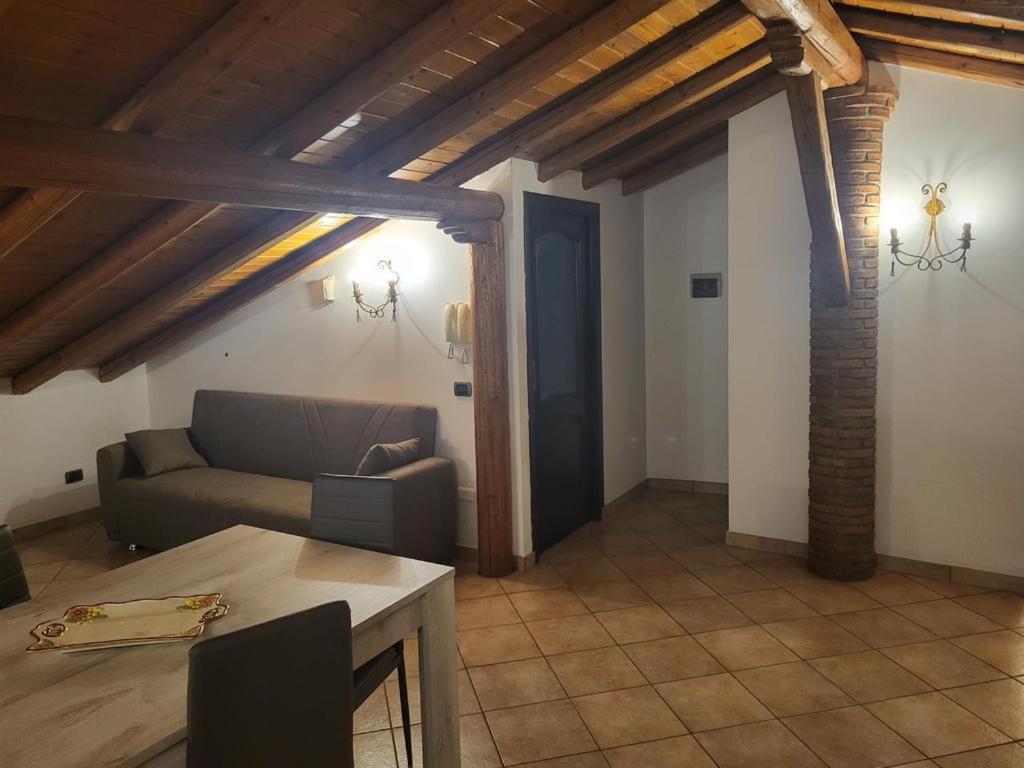 Casa Vacanza Lmt Aci Catena Εξωτερικό φωτογραφία